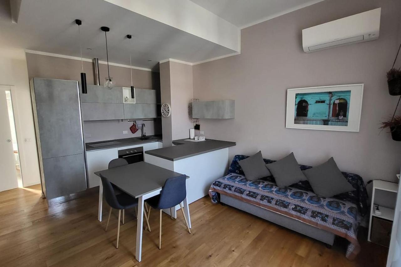 Central And Cosy Apartament Bologna Exterior photo